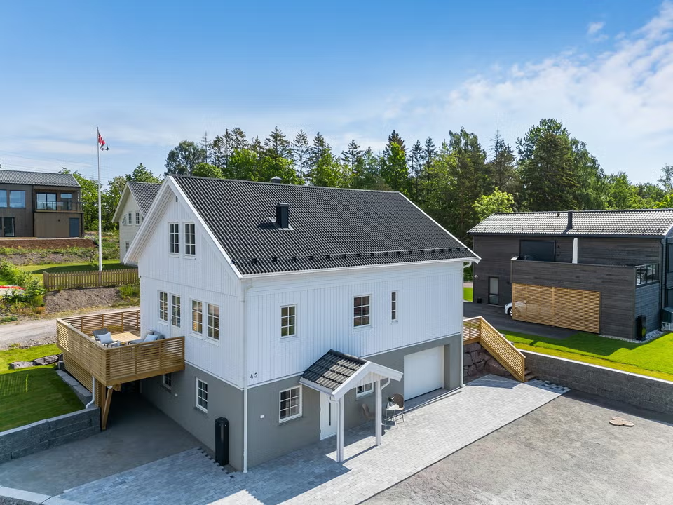 Älvsbyhus med kjeller