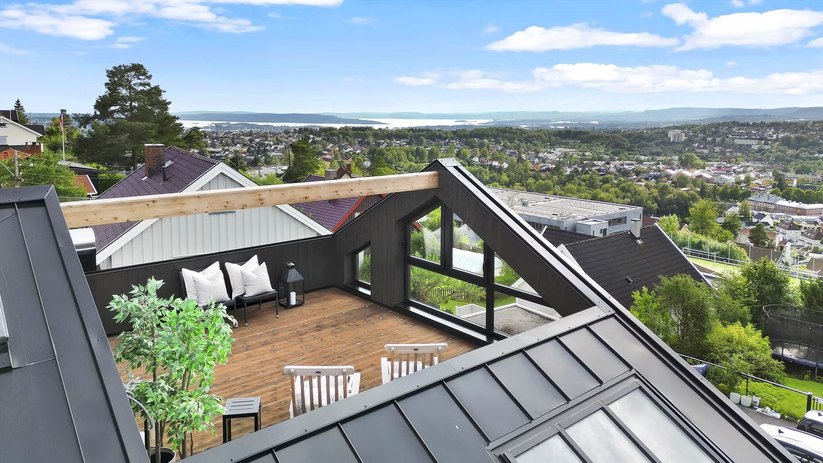 Takterrasse med utsikt